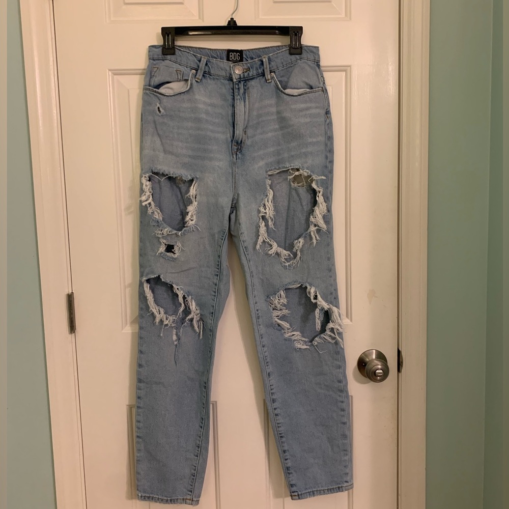 URBAN OUTFITTERS BDG DENIM - distressed, ripped, Mom, High-Rise Jeans